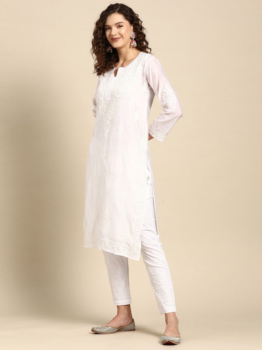 Saadgi Chikankari Handcrafted White Chanderi Silk set with Chikankari Pants & Bandhej Dupatta (3 piece set)