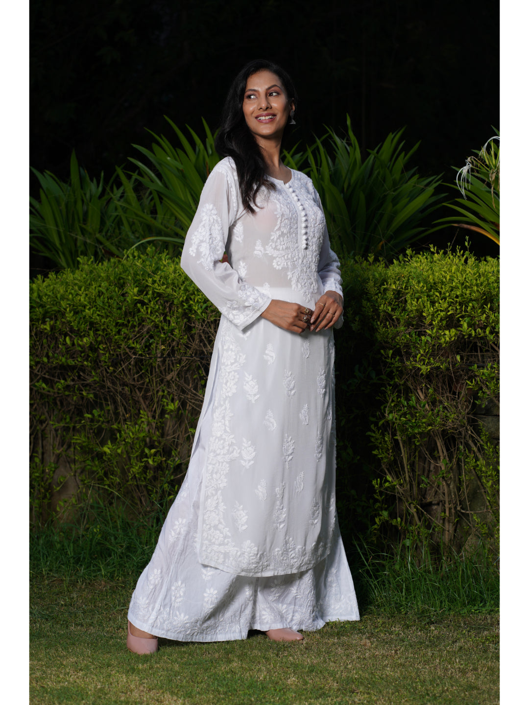 Saadgi hand embroidered chikankari pure crape white kurta set