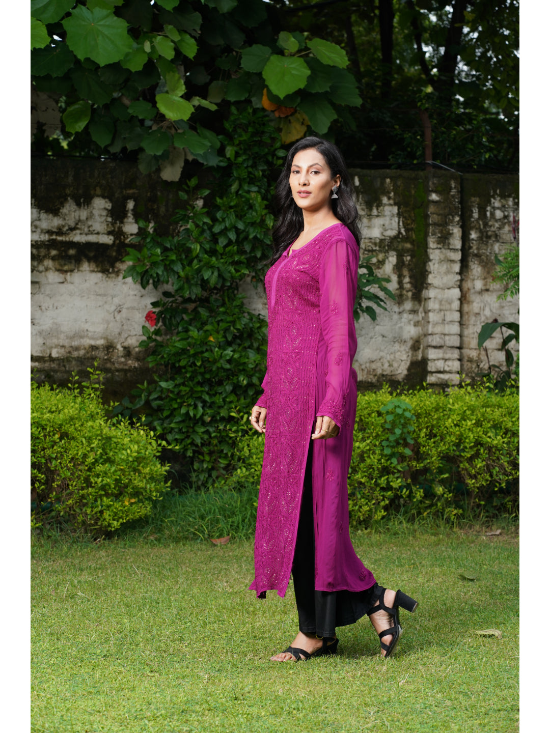 Saadgi hand embroidered chikankari burgundy Mukaish kurta