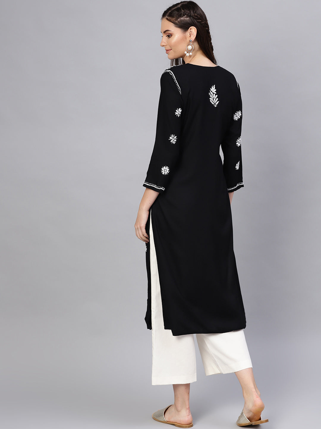 Saadgi Hand Embroidered Black Lucknowi Chikankari Kurta